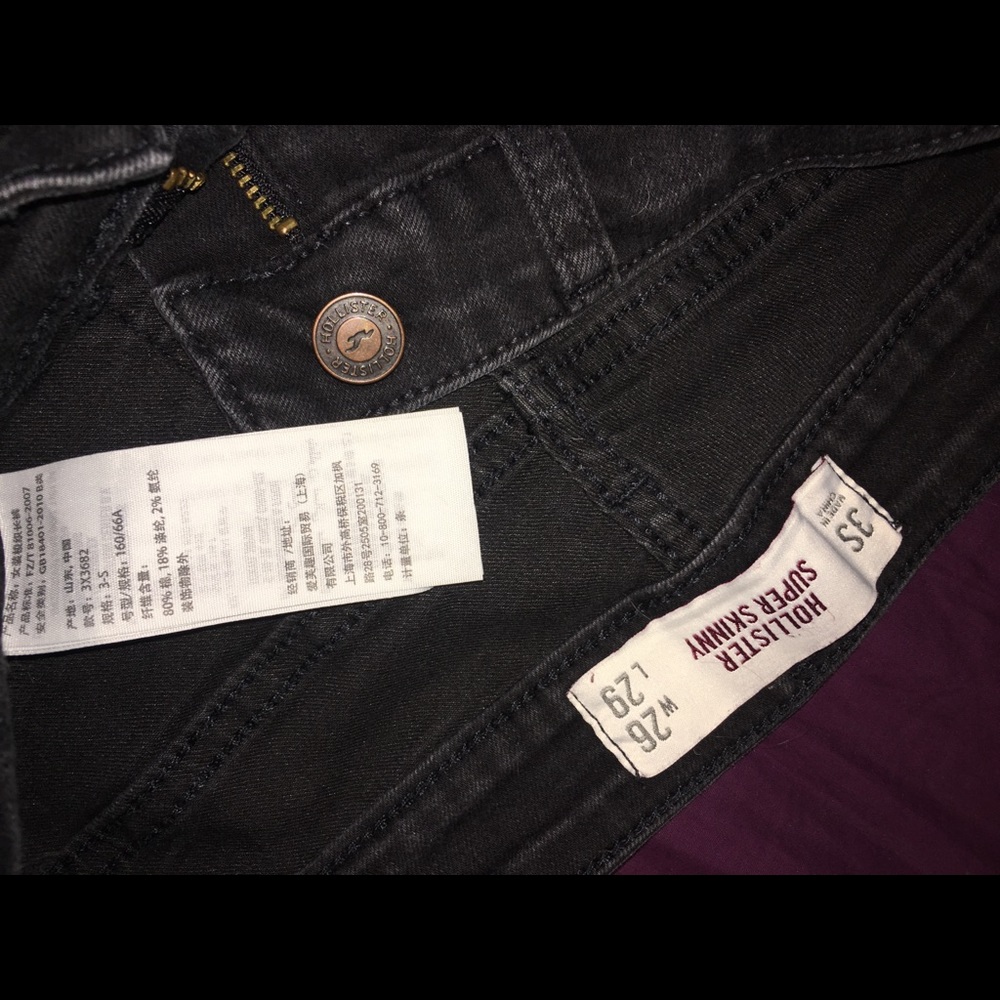Black Hollister skinny jeans